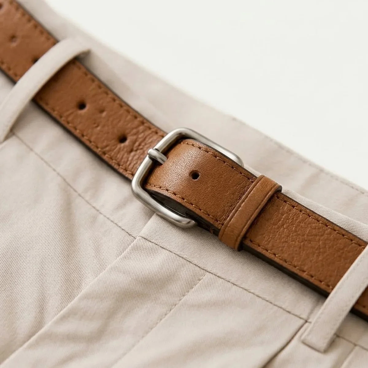 Kaven Pleated Linen Shorts - detail